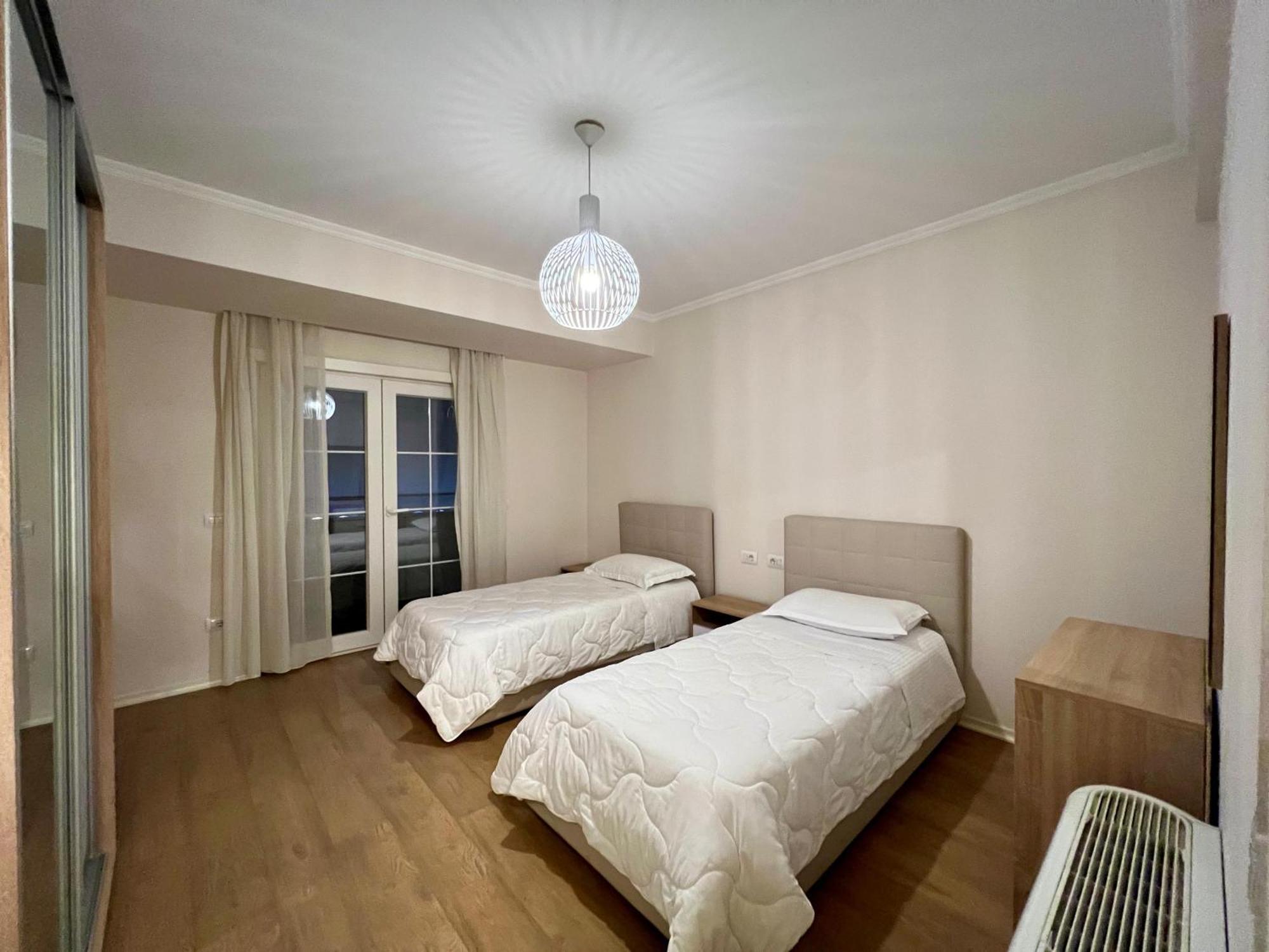 House * Tiranë